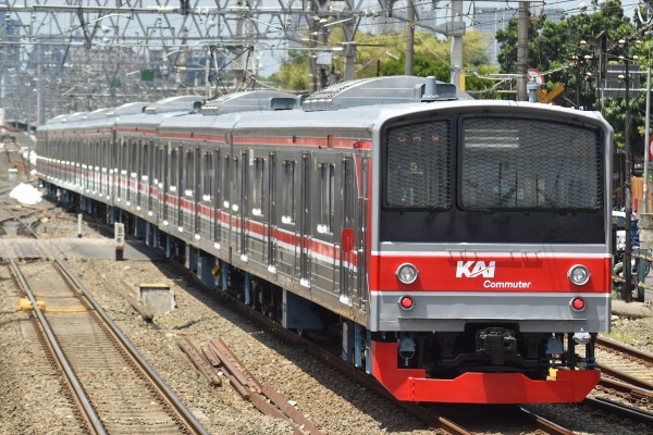 まるで京葉線?205系武蔵野線M20編成社内試運転(12月2日) : JABODETABEK