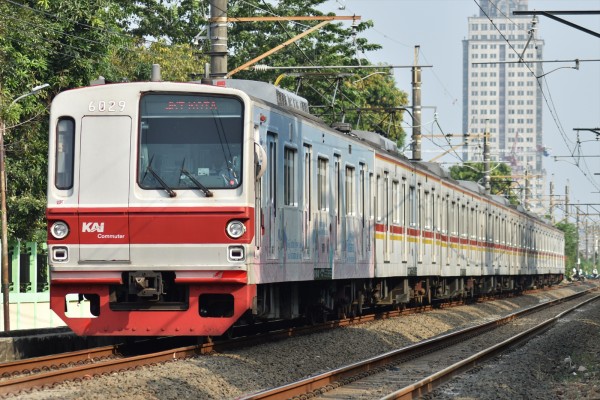 メトロ6000系6129F暫定8連化 : JABODETABEK COMMUTERS NEWS メトロ6000系6129F暫定8連化 : JABODETABEK COMMUTERS NEWS