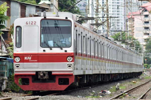 メトロ6000系6122F10連復帰&オールシングルアームパンタ化