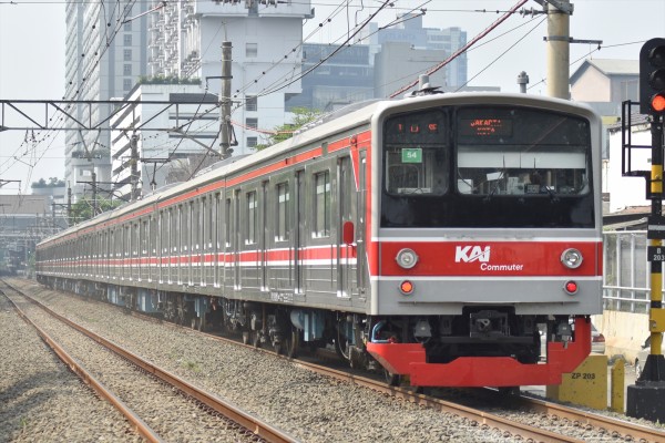 JR東】205系武蔵野線M8編成全検出場&運用復帰 : JABODETABEK