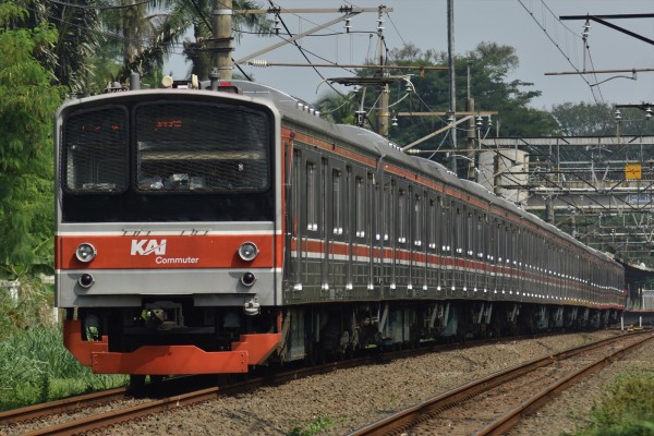 JR東】現地製?205系横浜線H27+14編成、前照灯をLEDに換装