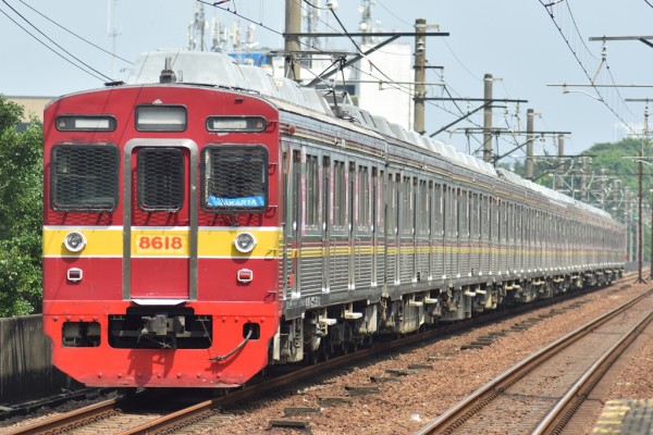 東急8500系8618F前面車番復活 : JABODETABEK COMMUTERS NEWS