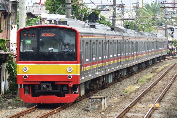 要検出場も暫定8連化・・・205系横浜線H18編成 : JABODETABEK 要検出場も暫定8連化・・・205系横浜線H18編成 : JABODETABEK