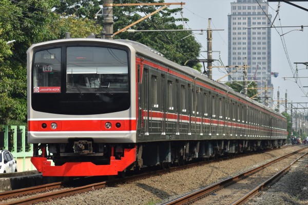恐怖の減車ラッシュ・・・復活!!メルヘン205系武蔵野線M65編成8連化 : JABODETABEK COMMUTERS NEWS