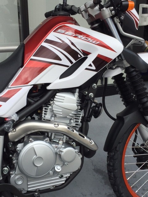 ヤマハセロー　バイクタンク ホワイト ヤマハ「セロー」ロングセラーの秘訣はセルモーターにあり？ 2020年に