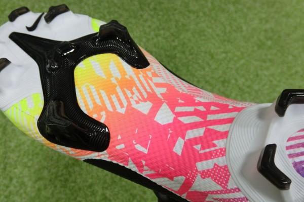 NIKE マーキュリアル ヴェイパー 13 NJR PRO TF 26.5 NIKE マーキュリアル ヴェイパー 13 NJR PRO TF 26.5 ナイキ