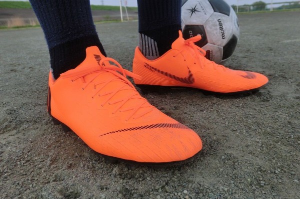 ナイキ　マーキュリアル　ヴェイパー 12 PRO HG サッカースパイク NIKE ナイキ ヴェイパー 12 PRO HG(グレー×レッド) AH8760 060
