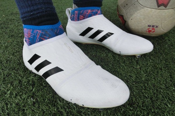 レビュー】 アディダス GLITCH 16 FG/AG 評価・使用感 : Kohei's BLOG