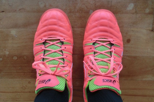 【SALE】アシックス デスタッキ6K 26.5 新品 フットサルシューズ アシックス デスタッキ 6K 廃盤 レア 27.5cm