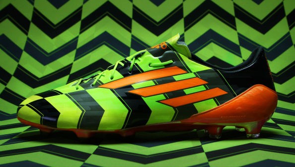 アディゼロ F50 クレイジーライト TRX FG 正式公開 : Kohei's