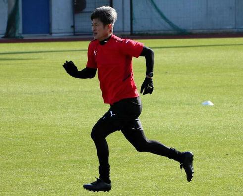 プーマ　エボタッチ　サッカースパイク　カズ着用 キングカズ (三浦知良) が履いているエヴォタッチJは