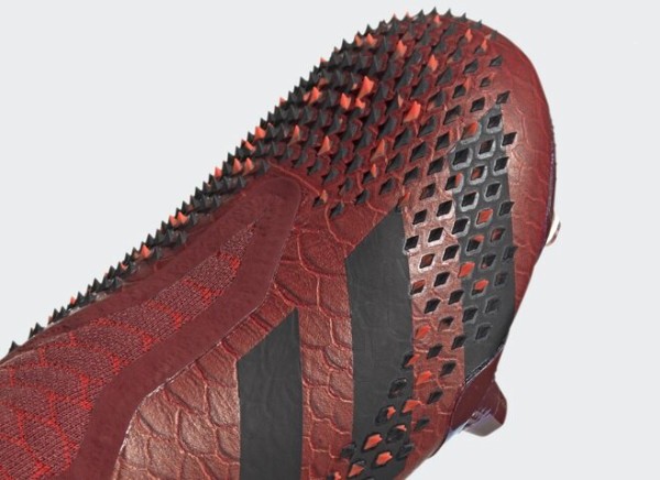 アディダス限定スパイク「プレデタードラゴン20+FG」アニマルパック