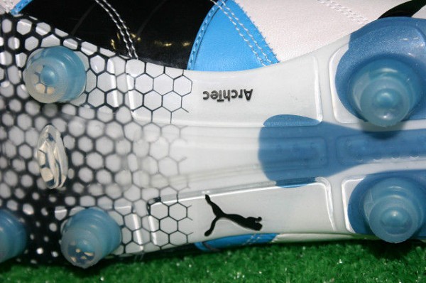 バラ PUMA パラメヒコ ライト 13 HG JP : Kohei's BLOG サッカー