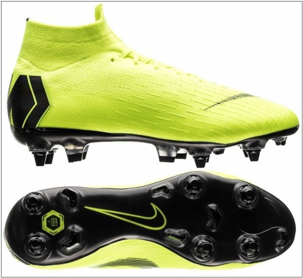 ナイキサッカースパイク スーパーフライ7 SG アンチクロッグ ナイキサッカースパイク スーパーフライ7 SG アンチクロッグ
