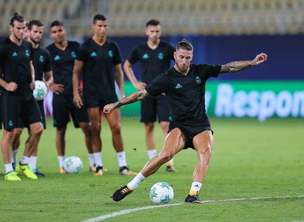 セルヒオ・ラモスの左右モデル違い着用スパイクを考察 : Kohei's BLOG