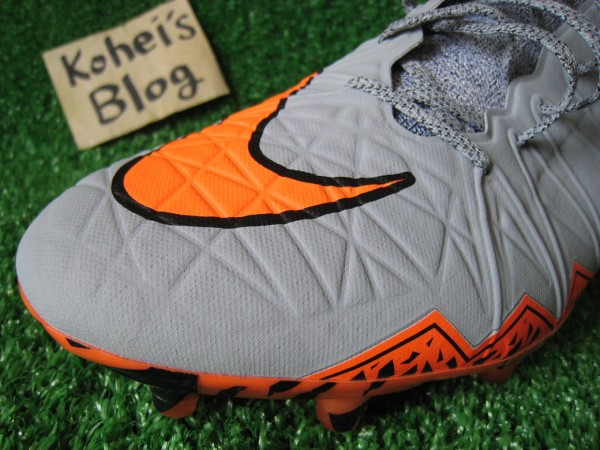 NIKEハイパーヴェノムファントム2 FG NIKE ナイキ ハイパーヴェノム ファントム II FG(蛍光イエロー