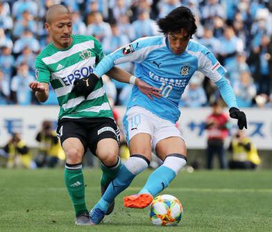 中村俊輔 2019年 J1開幕戦での着用スパイクはアディダスの