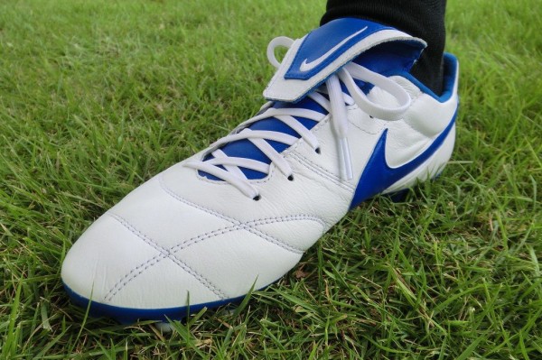 レビュー】 ナイキ ティエンポ プレミア2 FG : Kohei's BLOG サッカー