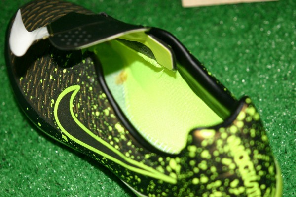 詳細】 NIKE マジスタ オーパス SG-PRO : Kohei's BLOG サッカー