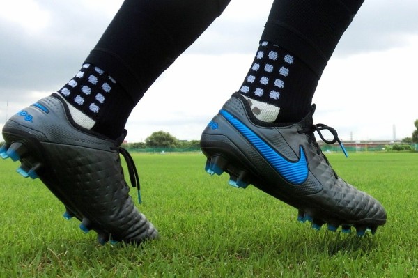 日本未発売 NIKE ティエンポ LEGEND8 ELITE AG-PRO d79fbfa924d7.jpg?width=3840&