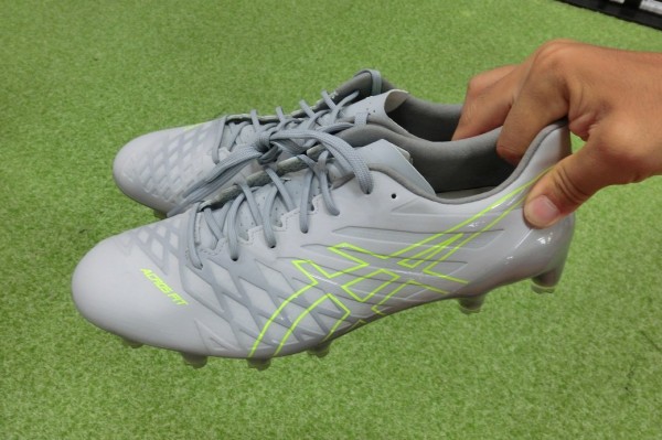 サイズ感】 アシックス DSライトACROS : Kohei's BLOG サッカー