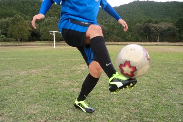 プーマ　エボタッチ　サッカースパイク　カズ着用 プーマ エボタッチ サッカースパイク カズ着用 キングカズ (三浦