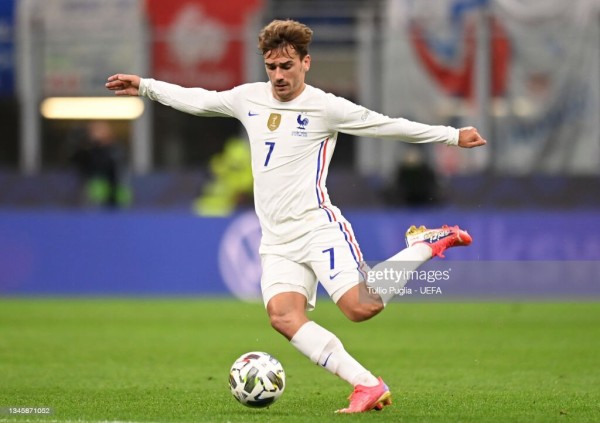 【100周年記念モデル】フランス代表　#7 グリーズマン 100周年記念モデル】フランス代表 #7 グリーズマン - メルカリ