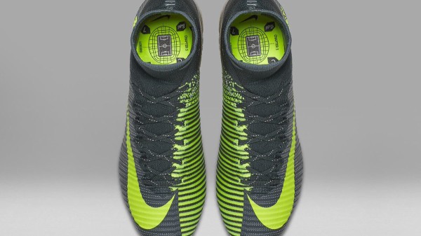 NIKE - マーキュリーアルスーパーフライ 5 CR7 チャプター3 新色】 マーキュリアルスーパーフライ5 CR7 チャプター3