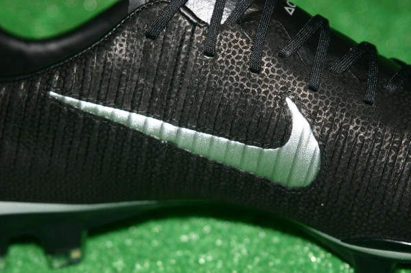 詳細】 NIKE マーキュリアルヴェイパー11 TC FG (テッククラフト