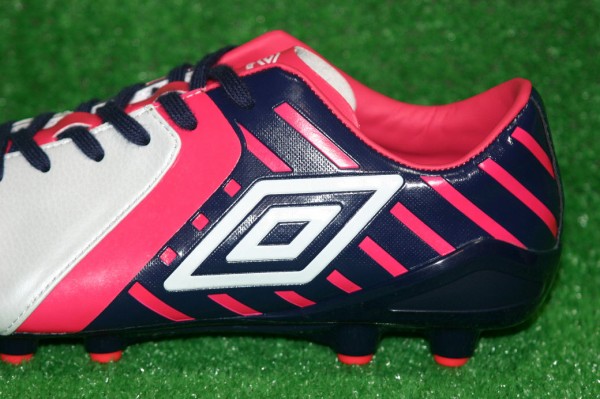 詳細】 UMBRO ユーメデューサ2 KTS : Kohei's BLOG サッカースパイク