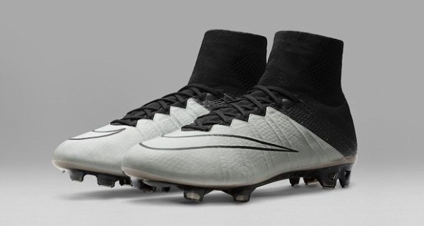 NIKEスパイク テッククラフトパック 新色 白黒 : Kohei's BLOG