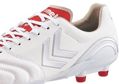 ヒュンメル 新作サッカースパイク「ヴォラート2」正式公開 : Kohei's