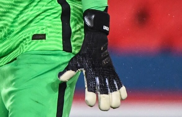 パリsgのgkケイラー ナバスが黒塗りのスパイク キーグロを使用 Kohei S Blog サッカースパイク情報ブログ