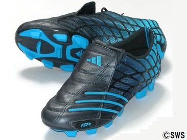 マンC ダビド・シルバがPUMAと契約！「プーマワン1レザー」を着用