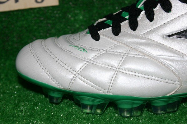 ミズノ スーパーソニック ウェーブ3 MD : Kohei's BLOG サッカー