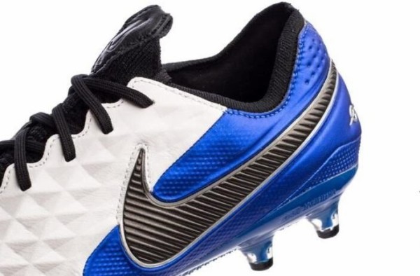 ナイキ ティエンポレジェンド8 AG 27cm サイズ感】ティエンポレジェンド8エリートAG-PROを試着してみた