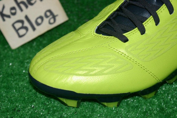 UMBRO ジオメトラ2 PRO : Kohei's BLOG サッカースパイク情報ブログ