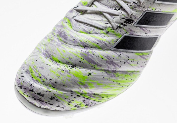 アディダススパイク新色「ユニフォリアパック」正式公開