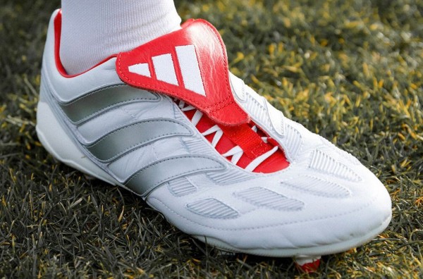 シャビが復刻版プレデタープレシジョンDB FG/AGを着用 : Kohei's BLOG