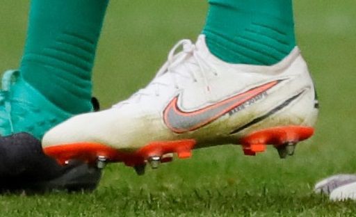 セネガル代表 DFサリフ・サネの2018W杯着用スパイク(マーキュリアル)の