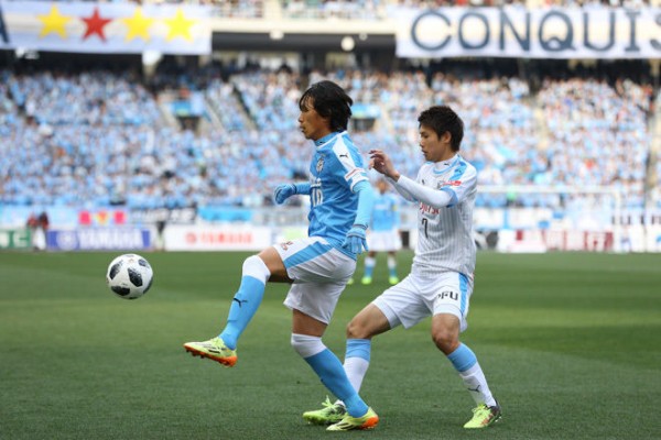 スパイク　中村航輔使用 横浜FCに移籍したMF中村俊輔の着用スパイクをレポート : Kohei's