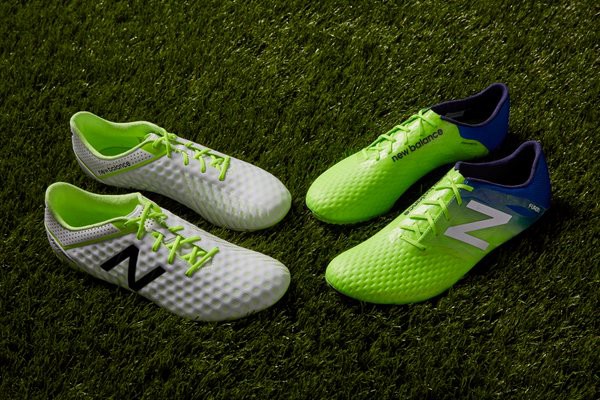 New Balance ニューバランス フューロン V6 + PRO HG ウィズ：D