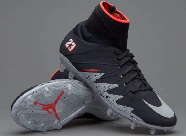 【レア】NIKE ハイパーヴェノム ファントム II NJR FG NIKE ナイキ ハイパーヴェノム ファントム II FG ジュニア