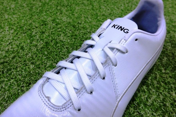 Puma KING サッカーシューズ ホワイト PUMA プーマ KING ULTIMATE キング アルティメット HG/AG 107867