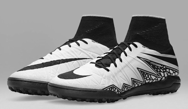 Nikeフットサルシューズ Radiant Reveal Pack : Kohei's BLOG サッカー