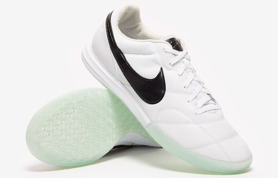 ナイキ フットサルシューズの新色「Home Crew Pack」が海外で発売開始