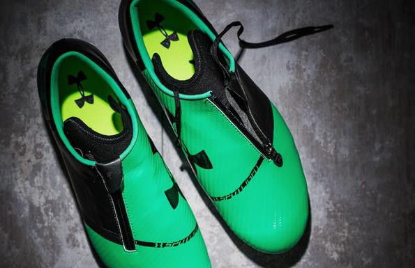 ジッパーレースカバー搭載】 UA スポットライト FG 登場 : Kohei's