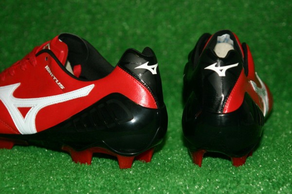 サッカー　ミズノ　ウェーブイグニタス４ＭＤ MIZUNO ミズノ サッカースパイク ウェーブ イグニタス 4 MD