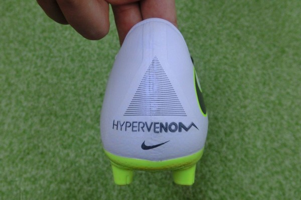 サイズ感】 ナイキ ハイパーヴェノムファントム3エリートHG