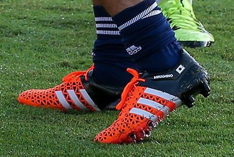 adidas | 酒井高徳選手 サイン入り サッカーシューズ maxresdefault.jpg